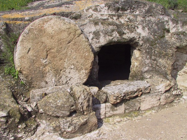 jesus closed tomb of the actual